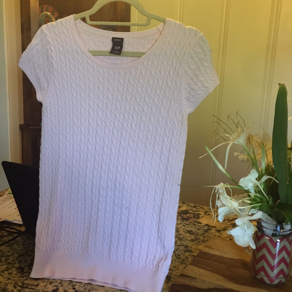Gap sweater